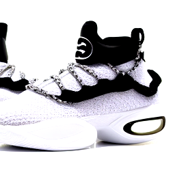 Basketball shoes that are very comfortable and springy they will have a very large shoe sole and have very puffy laces Basketball shoes that are very comfortable and springy they will have a very large shoe sole and have very puffy laces